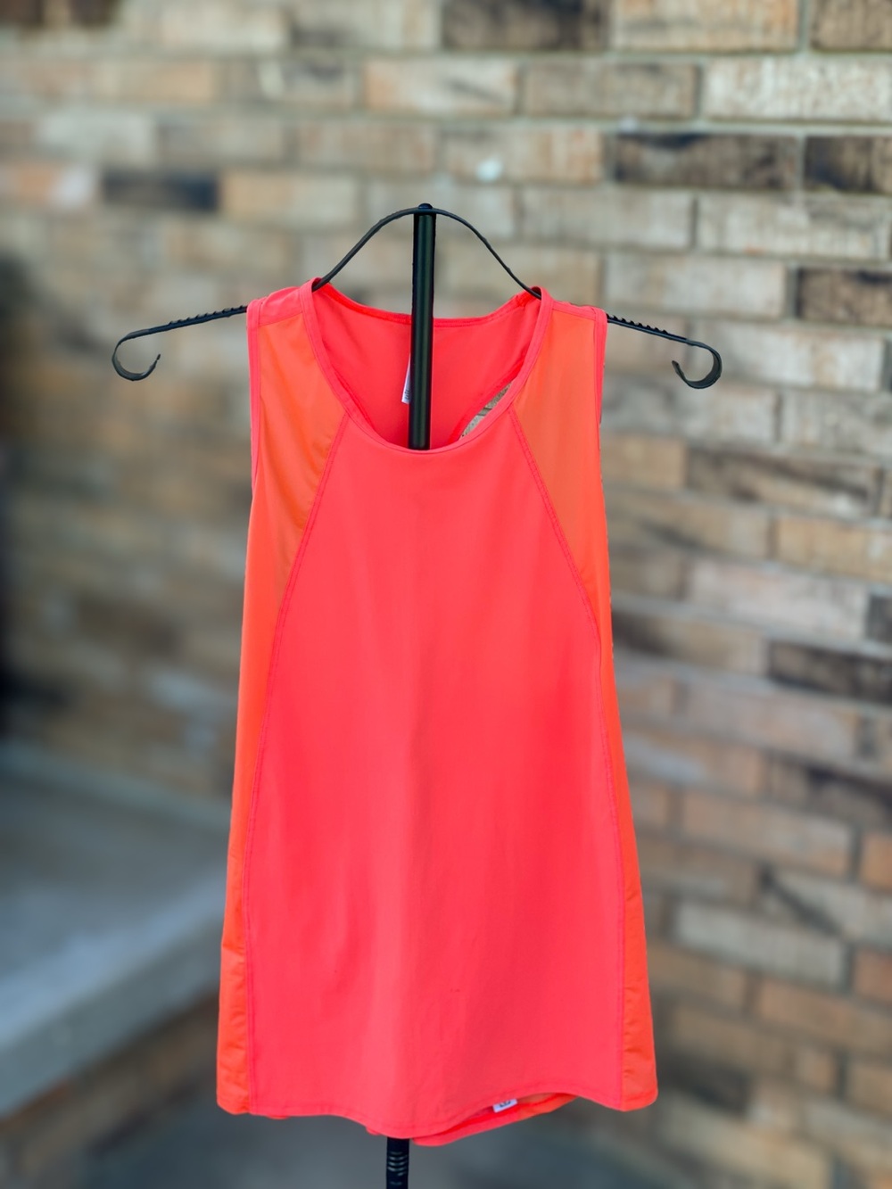 Athleta Racerback Athletic Tank Top Bright Coral Orange Size Large